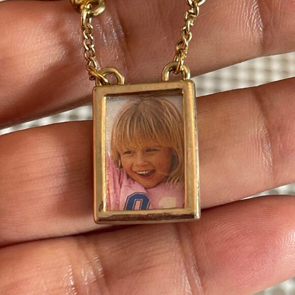 Vintage Bow Rhinestone Brooch Faux Pearl Cabochon Stone Pic Frame B#7 - Picture 7 of 11